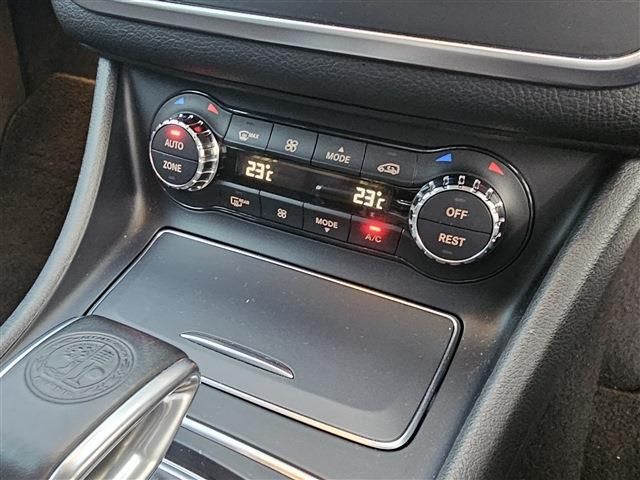 MERCEDES BENZ MERCEDES AMG GLA CLA 2018 Image 31