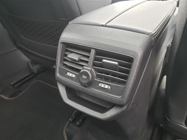 PEUGEOT 3008 2019 Image 31