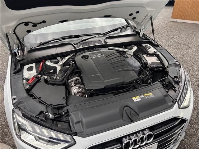 AUDI A4 2021 Image 31