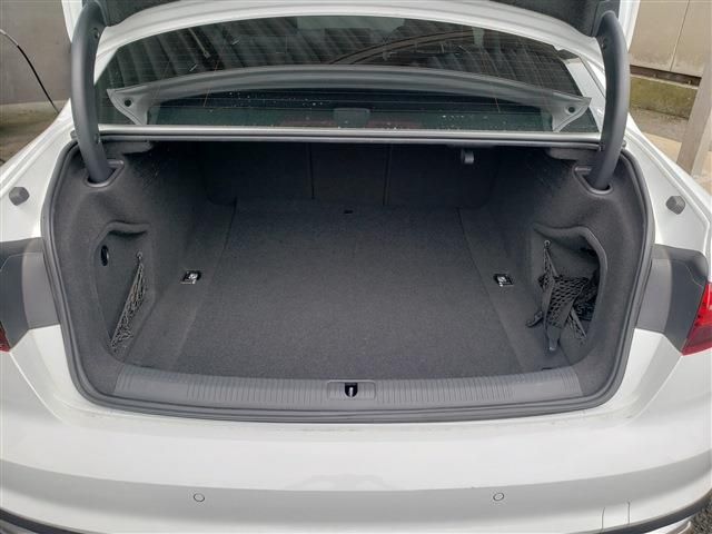 AUDI A4 2021 Image 31