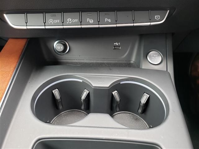 AUDI A4 2021 Image 31