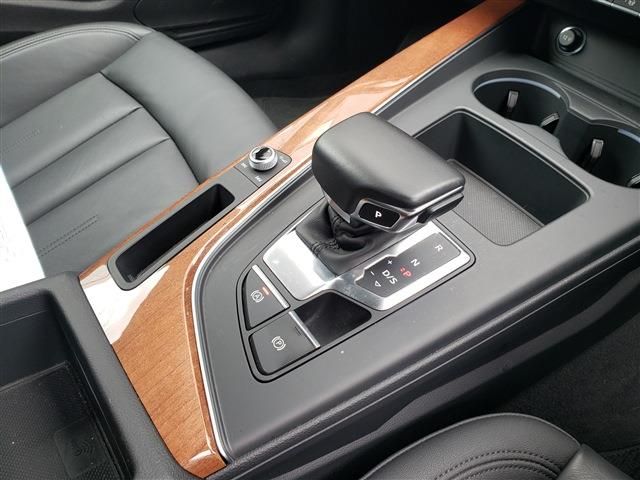 AUDI A4 2021 Image 31