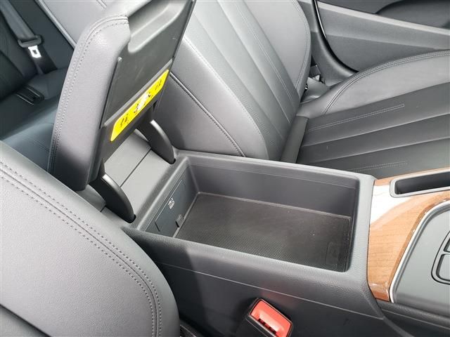 AUDI A4 2021 Image 31