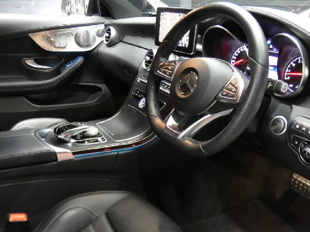MERCEDES BENZ MERCEDES AMG C CLASS 2017 Image 31