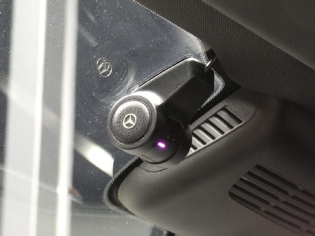 MERCEDES BENZ MERCEDES AMG C CLASS 2017 Image 31