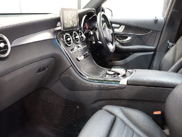 MERCEDES BENZ MERCEDES AMG GLCCLAS 2017 Image 31