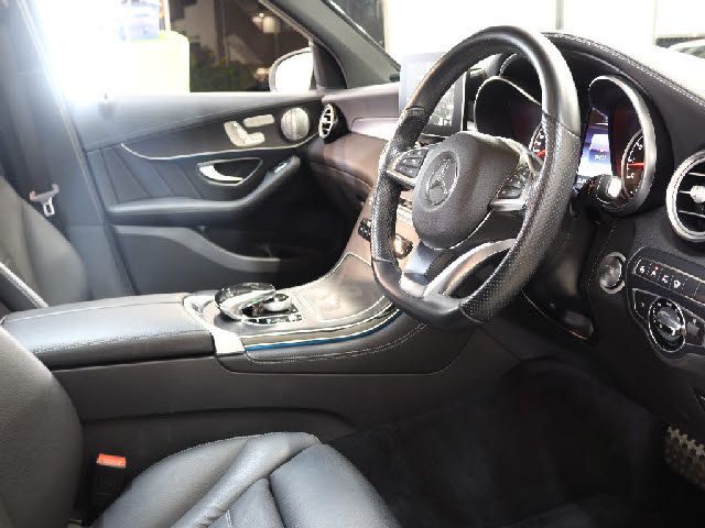 MERCEDES BENZ MERCEDES AMG GLCCLAS 2017 Image 31