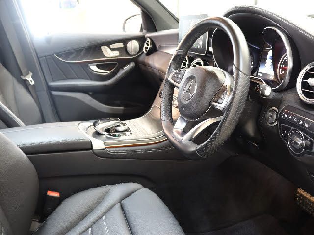MERCEDES BENZ MERCEDES AMG GLCCLAS 2018 Image 31