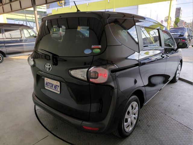 TOYOTA SIENTA 2015 Image 31