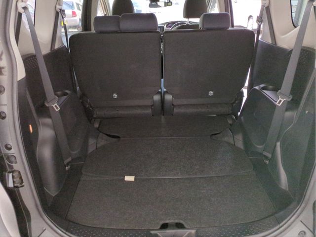 TOYOTA SIENTA 2015 Image 31