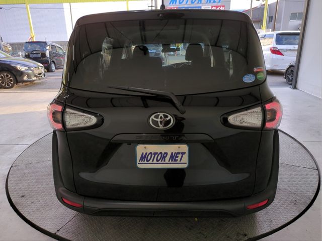 TOYOTA SIENTA 2015 Image 31