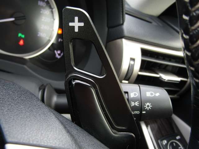 TOYOTA LEXUS IS200T 2016 Image 31