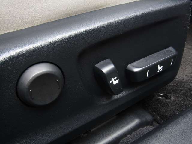 TOYOTA LEXUS IS200T 2016 Image 31