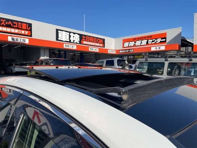 TOYOTA CAMRY HYBRID 2018 Image 31