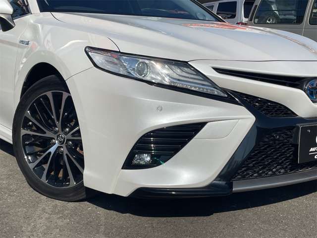 TOYOTA CAMRY HYBRID 2018 Image 31