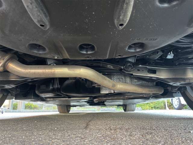 TOYOTA CAMRY HYBRID 2018 Image 31