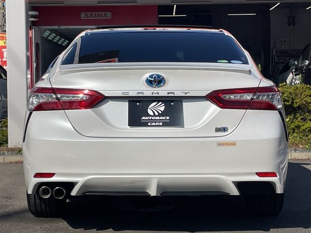 TOYOTA CAMRY HYBRID 2018 Image 31