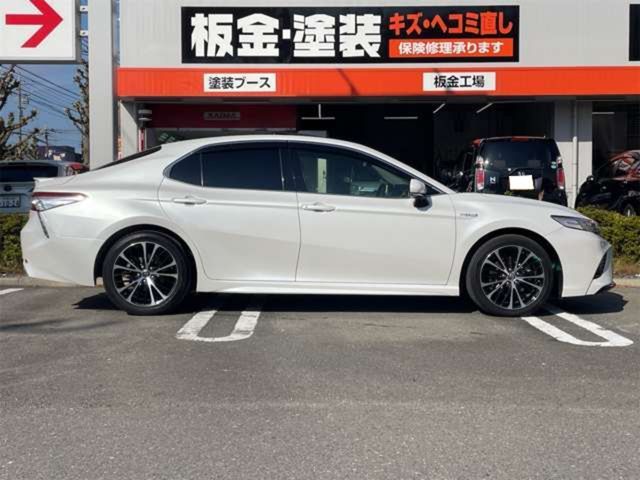 TOYOTA CAMRY HYBRID 2018 Image 31