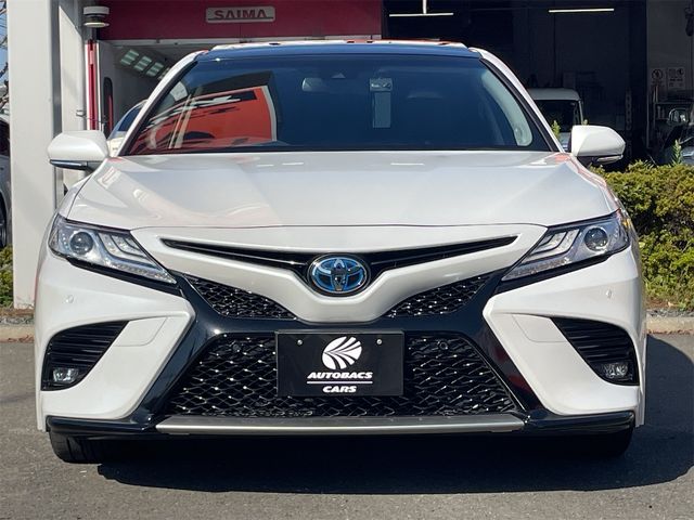 TOYOTA CAMRY HYBRID 2018 Image 31