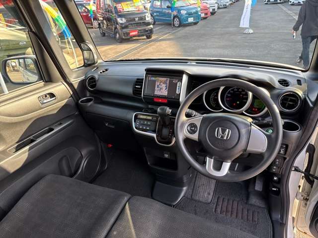 HONDA N BOX 2015 Image 31