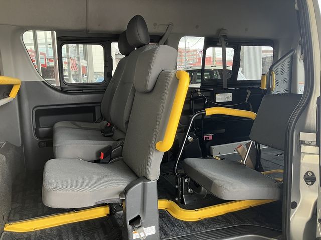 TOYOTA HIACE VAN 4WD 2019 Image 31