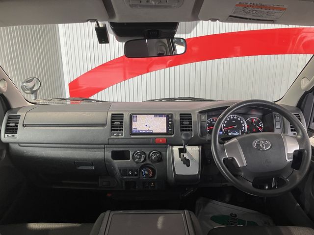 TOYOTA HIACE VAN 4WD 2019 Image 31