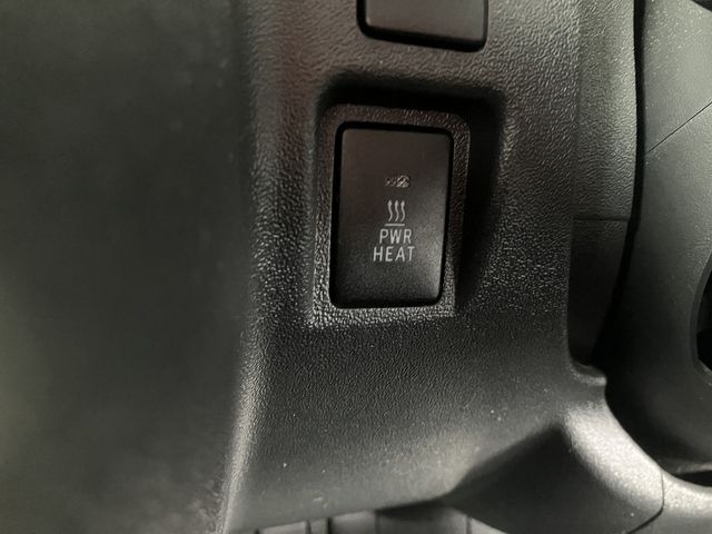 TOYOTA HIACE VAN 4WD 2019 Image 31