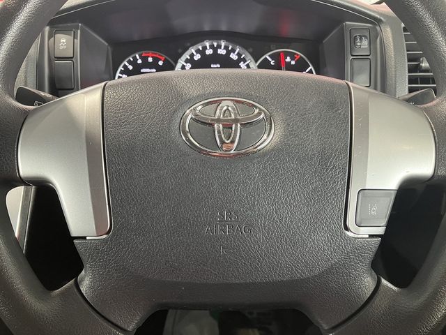 TOYOTA HIACE VAN 4WD 2019 Image 31