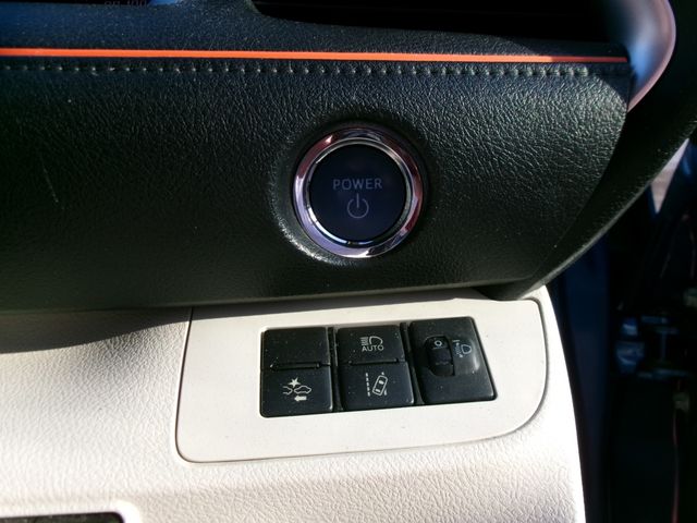 TOYOTA SIENTA HYBRID 2016 Image 31