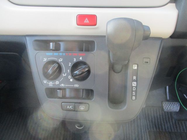 DAIHATSU MIRA TOCOT 2018 Image 31