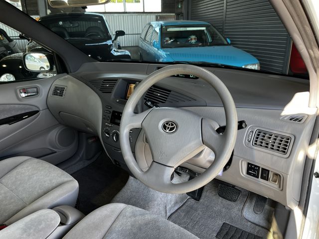 TOYOTA PRIUS 2002 Image 31