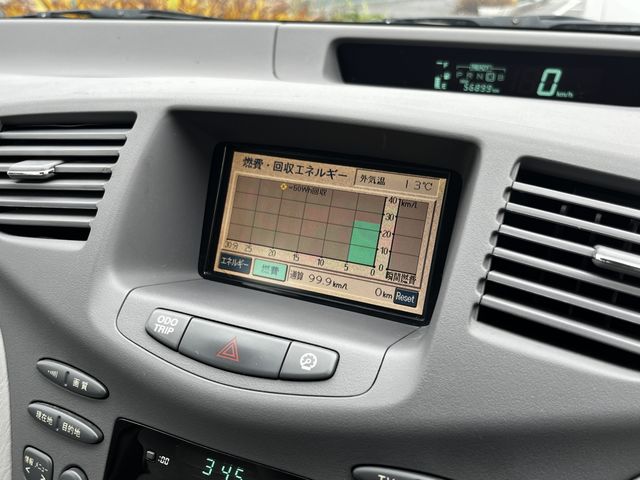 TOYOTA PRIUS 2002 Image 31