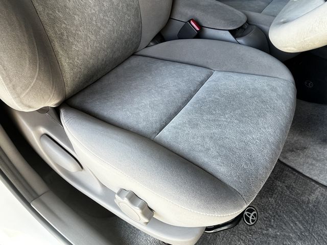 TOYOTA PRIUS 2002 Image 31