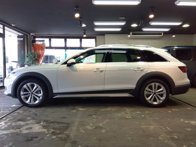 AUDI A4 ALL ROAD QU 2022 Image 31