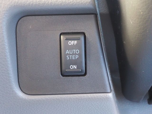 NISSAN NV200 VANETTE VAN 2018 Image 31