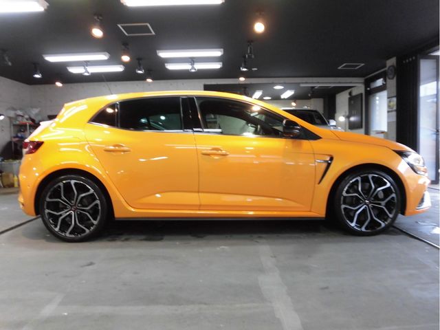 RENAULT MEGANE HATCH 2018 Image 31