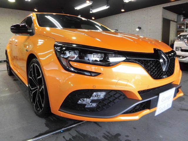 RENAULT MEGANE HATCH 2018 Image 31