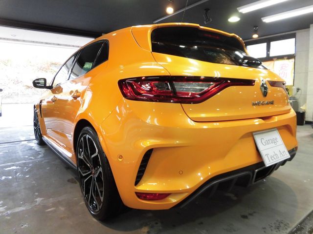 RENAULT MEGANE HATCH 2018 Image 31