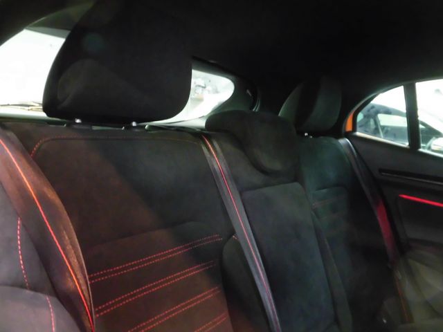 RENAULT MEGANE HATCH 2018 Image 31