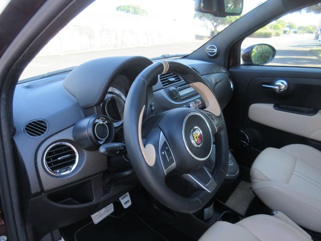 FIAT ABARTH 695 2013 Image 31