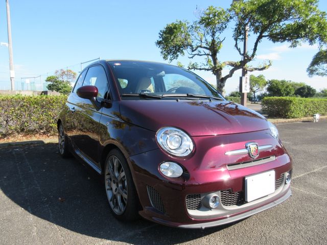 FIAT ABARTH 695 2013 Image 31