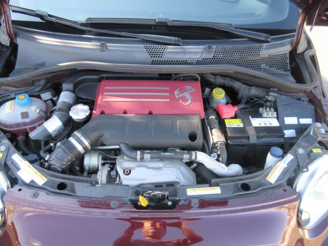 FIAT ABARTH 695 2013 Image 31