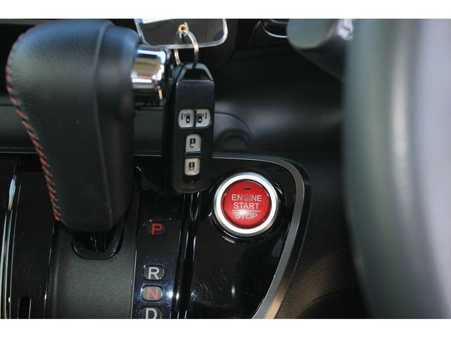 HONDA N BOX CUSTOM 2015 Image 31