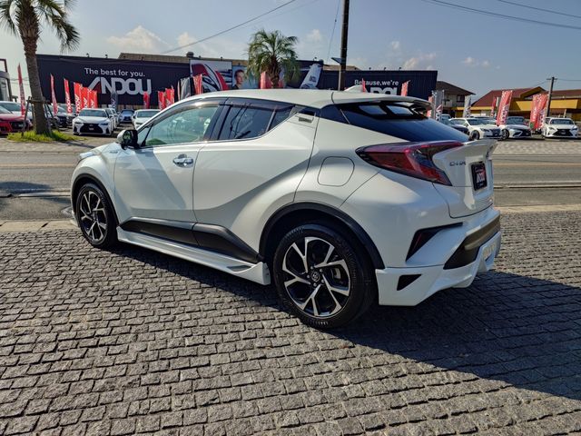 TOYOTA C-HR 2018 Image 31