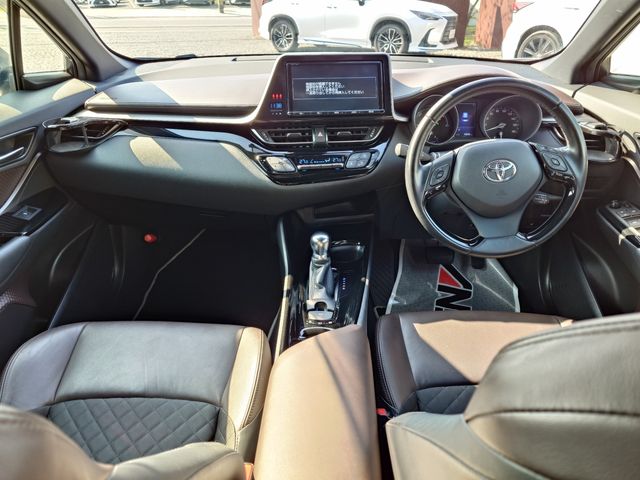 TOYOTA C-HR 2018 Image 31