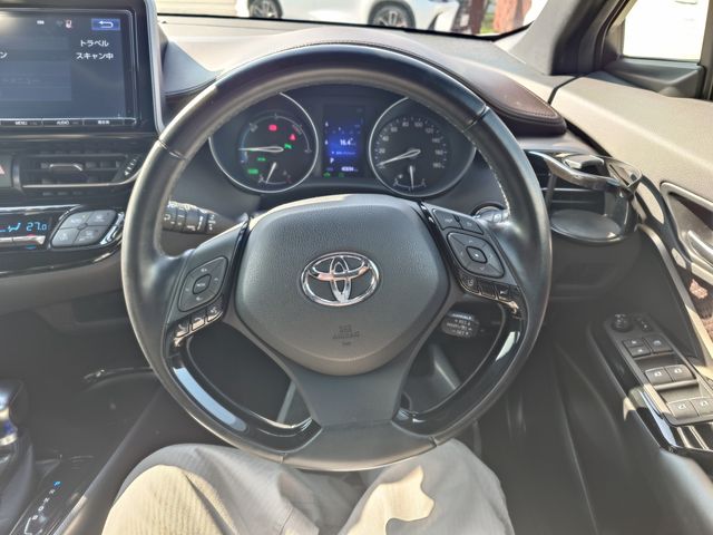 TOYOTA C-HR 2018 Image 31