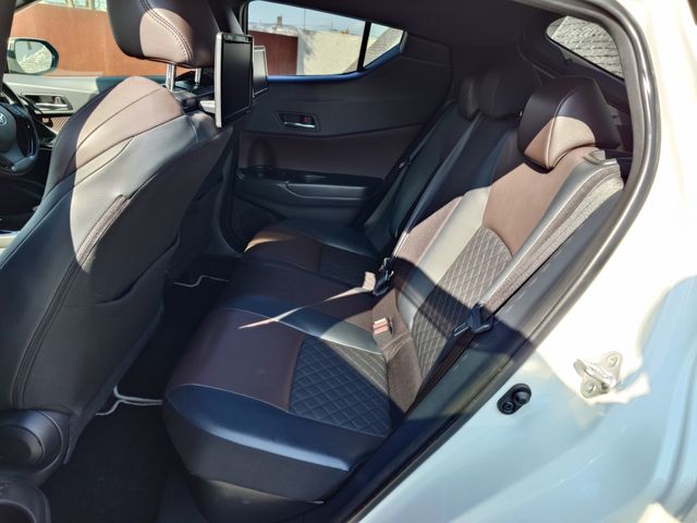 TOYOTA C-HR 2018 Image 31