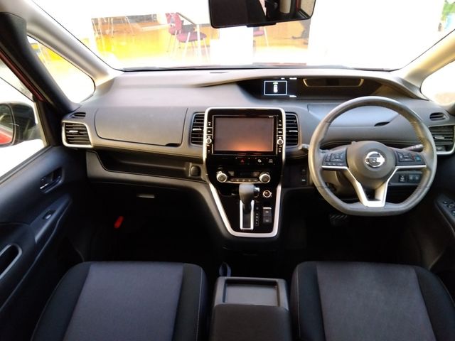 NISSAN SERENA  S-HYBRID 2018 Image 31