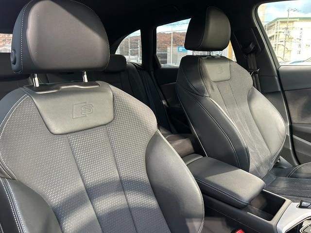 AUDI A4 AVANT 2024 Image 31