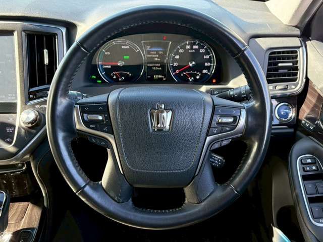 TOYOTA CROWN SEDAN HYBRID 2016 Image 31